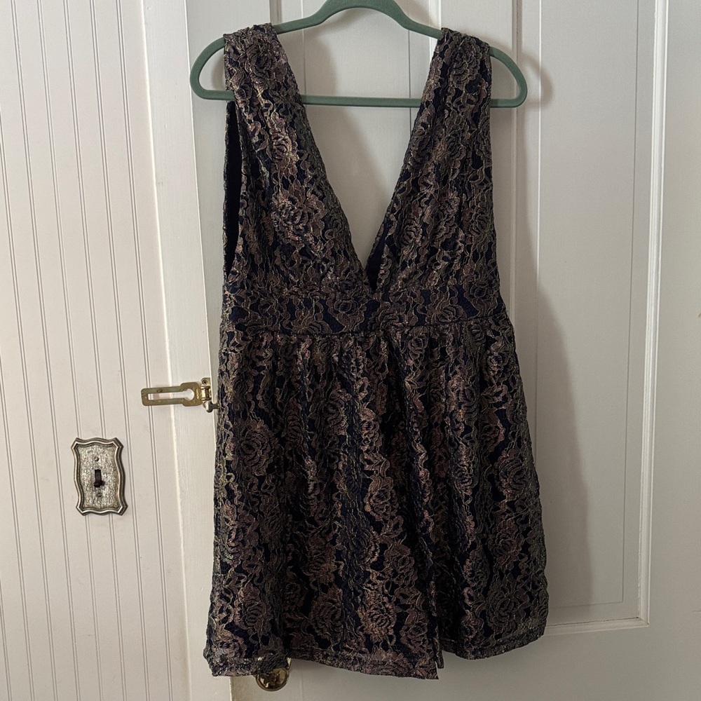 Lulu’s Navy and Gold Lace Dress
